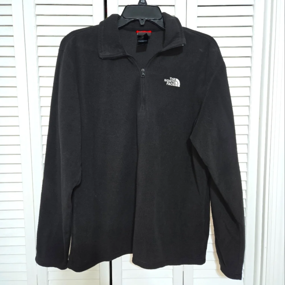 The North Face Men's M Polartec Classic 1/4 Zip Fleece Pull-over